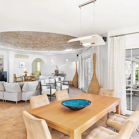 Dome By Ocvillas Вілла