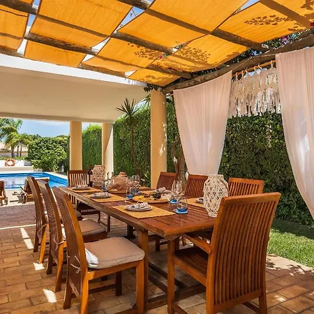 Вілла Dome By Ocvillas